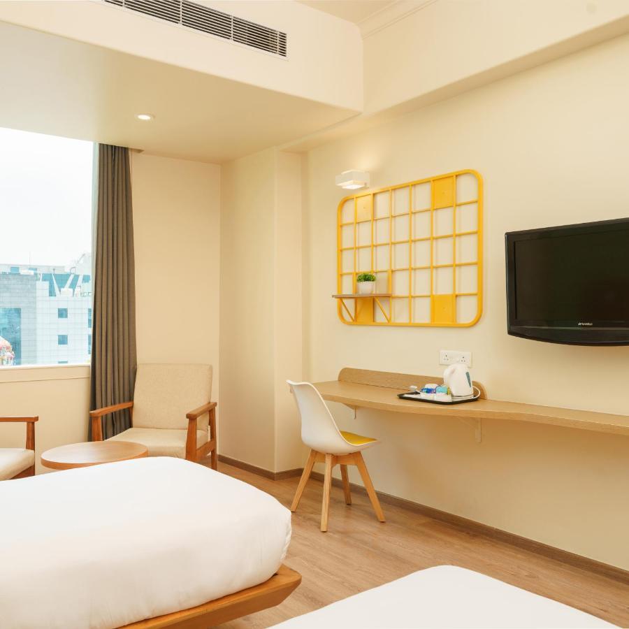 Bloom Hotel - Sector 62 Noida Dış mekan fotoğraf